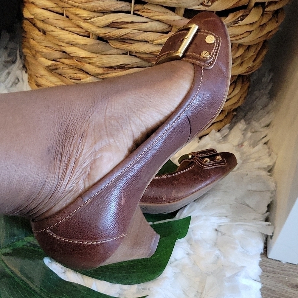 Antonio Melani brown leather Work Career Small Block Heel Shoes size 10M